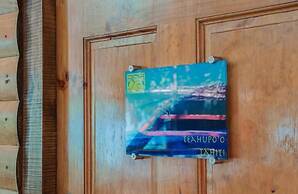 Burnt Toast Surf Camp - Hostel