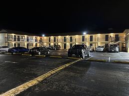 Quincy INN and Suites