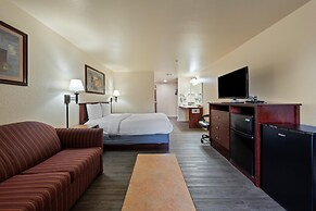 Quincy INN and Suites