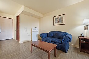 Quincy INN and Suites