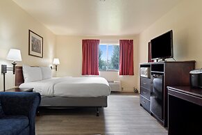 Quincy INN and Suites