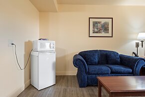 Quincy INN and Suites