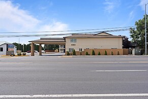 Quincy INN and Suites