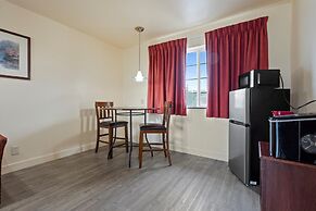 Quincy INN and Suites