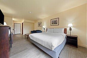 Quincy INN and Suites