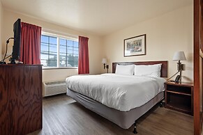 Quincy INN and Suites