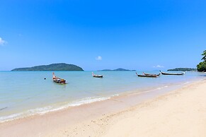 3br Luxury Beachfront Pool Villa