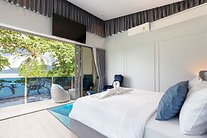 3br Luxury Beachfront Pool Villa