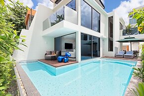 3br Luxury Beachfront Pool Villa