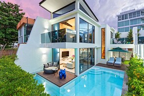3br Luxury Beachfront Pool Villa