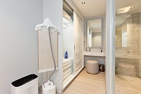 3br Luxury Beachfront Pool Villa