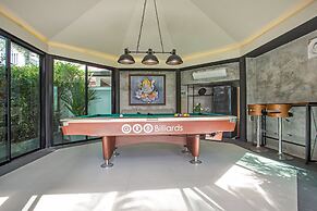 Pool Villa 3br with Gym and Billiard