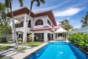 Havana Pool Villa with Gym and Billiard