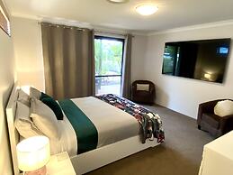 Baudins Bed & Breakfast - Adults Only