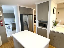 Baudins Bed & Breakfast - Adults Only