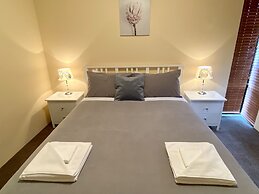 Baudins Bed & Breakfast - Adults Only