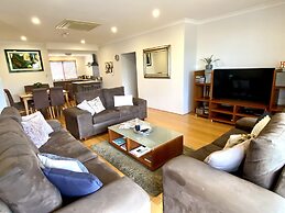 Baudins Bed & Breakfast - Adults Only