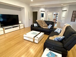 Baudins Bed & Breakfast - Adults Only