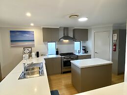 Baudins Bed & Breakfast - Adults Only