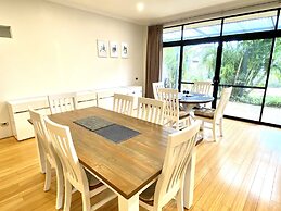 Baudins Bed & Breakfast - Adults Only