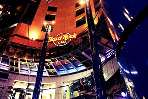 Fabulous Penthouse Close to St George's Bay