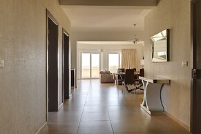 Seafront LUX Apart inc Pool, Upmarket Area