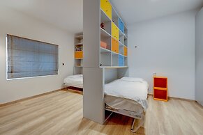 Superb Seafront Family Apartment