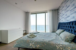 Super Luxury Apartment in Tigne Point, Amazing Sea Views