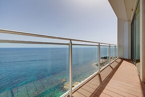 Super Luxury Apartment in Tigne Point, Amazing Sea Views