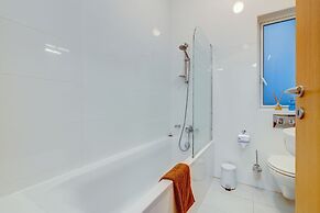 Prime Location Apartment With Side Seaviews