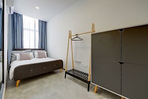 Perfect Location, Idyllic 2BR Apartment