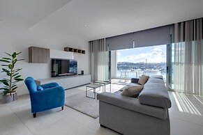 Deluxe Apartment With Valletta and Harbour Views