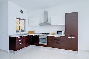 Marvellous Apartment With Valletta and Harbour Views