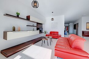 Marvellous Apartment With Valletta and Harbour Views
