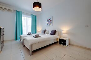 Marvellous Apartment With Valletta and Harbour Views