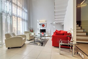 Duplex Luxury Apartment in Portomaso With Pool