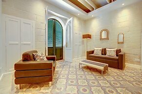 Central 1BR Apartment in Valletta
