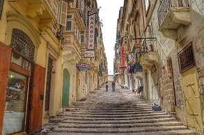 Central 1BR Apartment in Valletta