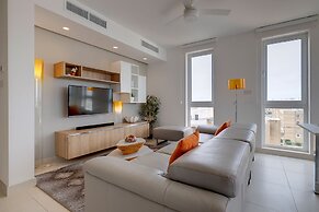Stunning Apartment in a Central Location With Views