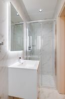 Stylish 2BR Apartment in Central St Julians