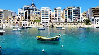 Marvellous 3BR Penthouse in Central St Julian's