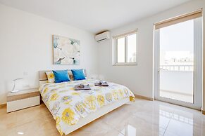 Marvellous 3BR Penthouse in Central St Julian's