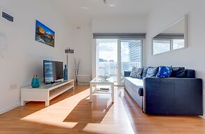 Modern Seaview Apartment, Top Location