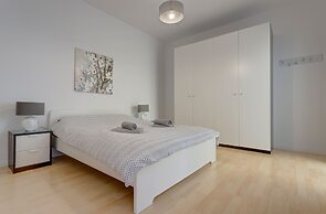 Modern Seaview Apartment, Top Location