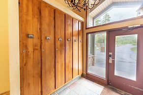 Montezuma Condos #1754 by Summit County Mountain Retreats