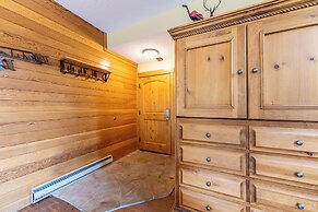 Montezuma Condos #1754 by Summit County Mountain Retreats