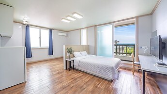 Taean Badaneomeo Pension