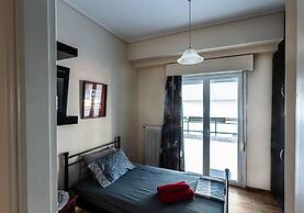 Ami's Apartment a Cosy 2-bed House in Athina