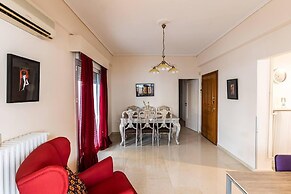 Ami's Apartment a Cosy 2-bed House in Athina