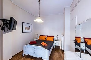 Ami's Apartment a Cosy 2-bed House in Athina